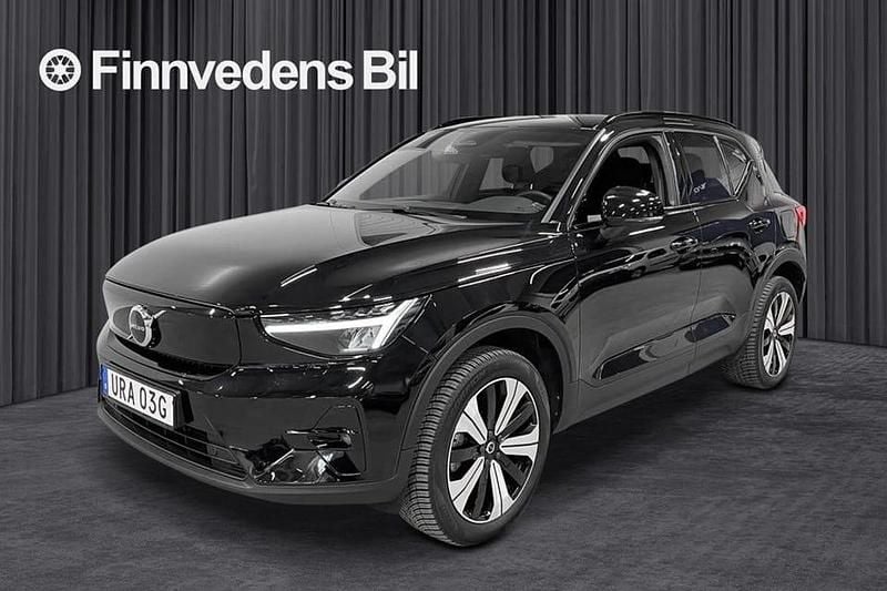 Begagnad Volvo XC40 Plus 175 kW (238 HK) 2022 Svart SUV