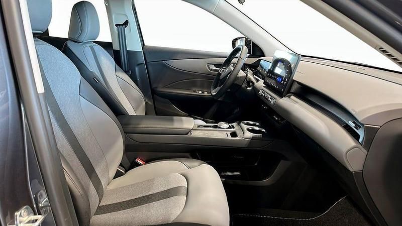 Ny MG S5 Luxury 169 kW (231 HK) 2025 Grå SUV