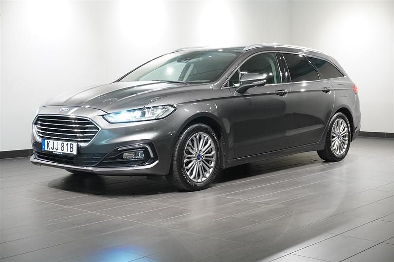 Okänd Begagnad 2022 Ford Mondeo Titanium Kombi | 234 900 kr (Marknadspris) - Bild 1/4