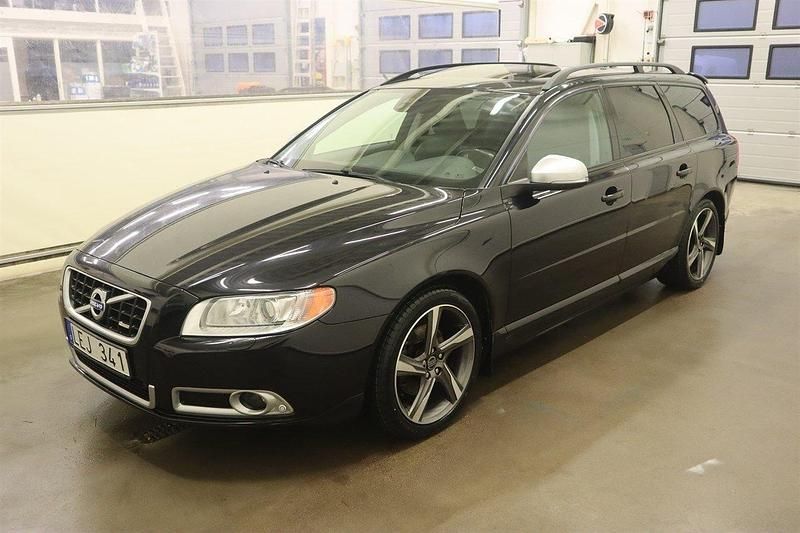 Svart Begagnad 2013 Volvo V70 R-Design Pro Kombi | 144 000 kr (Dyr) - Bild 1/4