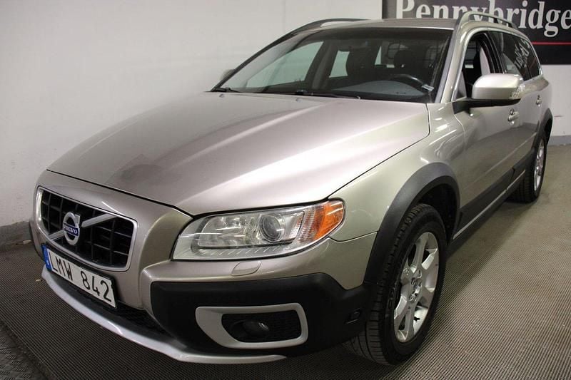 Ljusbrun Begagnad 2009 Volvo XC70 Summum SUV | 74 900 kr (Lite dyr) - Bild 1/4