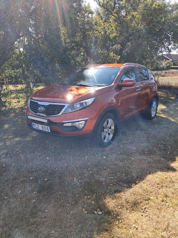 Orange Begagnad 2012 Kia Sportage EX SUV | 79 900 kr (Marknadspris) - Bild 1/1
