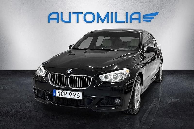 Svart Begagnad 2012 BMW 520 Gran Turismo M Sport Halvkombi | 119 900 kr - Bild 1/4