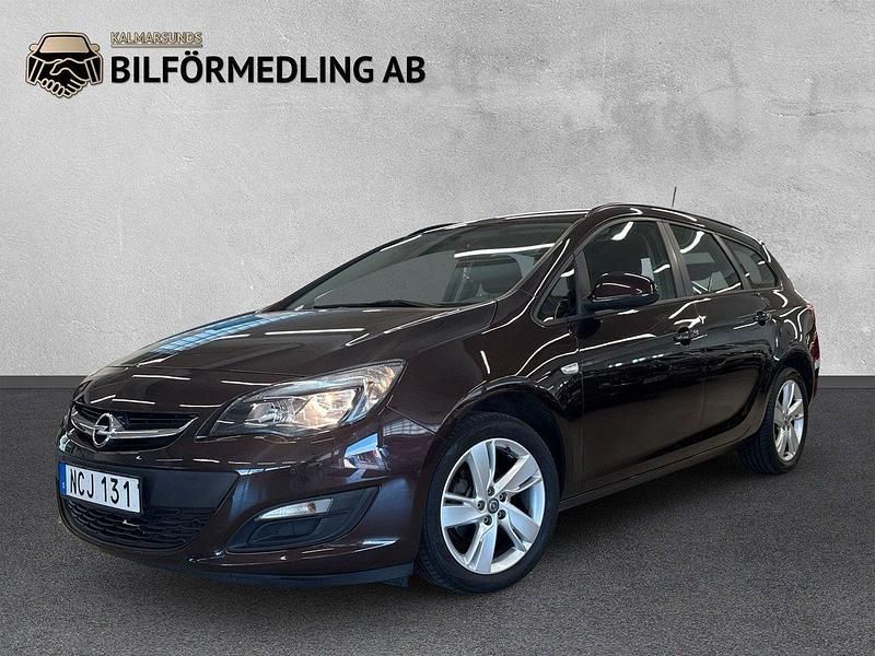 Brun Begagnad 2013 Opel Astra Enjoy Kombi | 69 900 kr (Marknadspris) - Bild 1/4