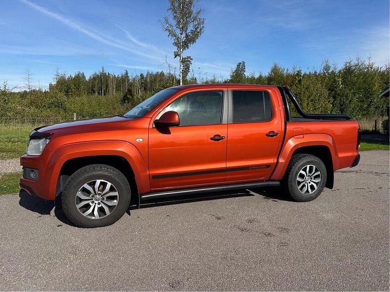Röd Begagnad 2014 VW Amarok Canyon Pickup | 200 000 kr (Marknadspris) - Bild 1/4