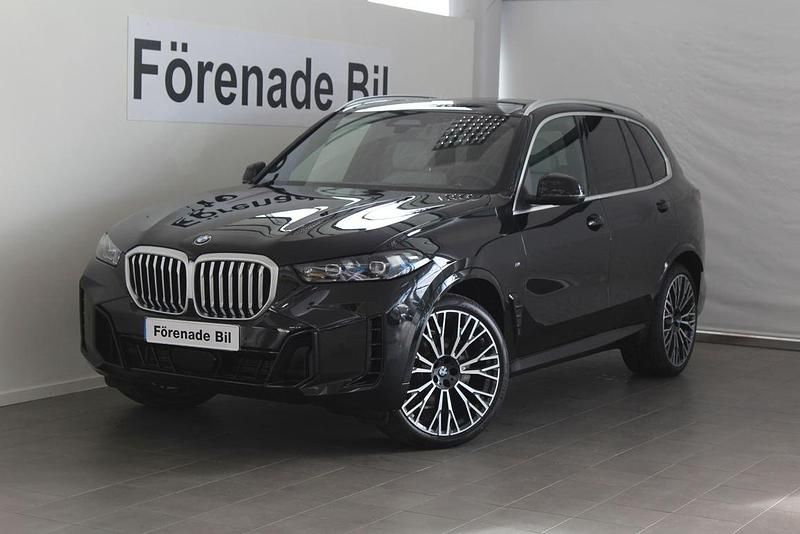Svart Begagnad 2024 BMW X5 M Sport SUV | 1 049 000 kr (Superpris) - Bild 1/4