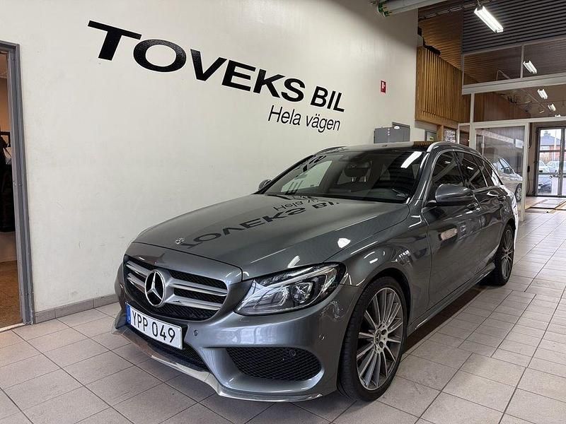Grå Begagnad 2018 Mercedes C220 Sedan | 259 900 kr (Marknadspris) - Bild 1/4