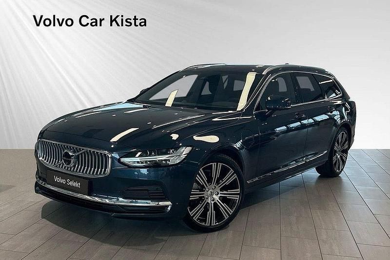 Mörkblå Begagnad 2024 Volvo V90 Plus Kombi | 469 900 kr (Bra pris) - Bild 1/3
