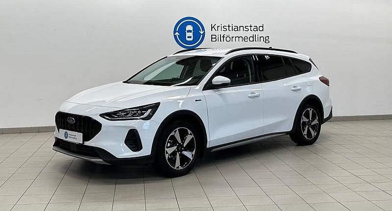 Vit Begagnad 2024 Ford Focus Active Kombi | 279 900 kr (Lite dyr) - Bild 1/4