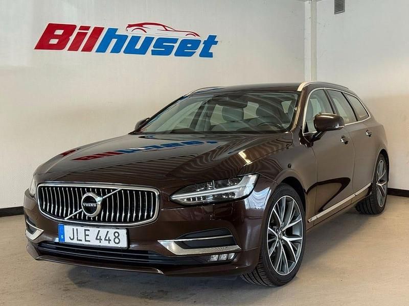 Mörkbrun (brun) Begagnad 2018 Volvo V90 Inscription Kombi | 185 000 kr (Lite dyr) - Bild 1/4
