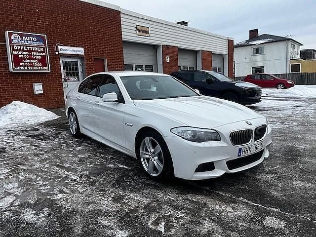 Begagnad BMW 525 M Sport 218 HK (160 kW) 2012 Vit Sedan