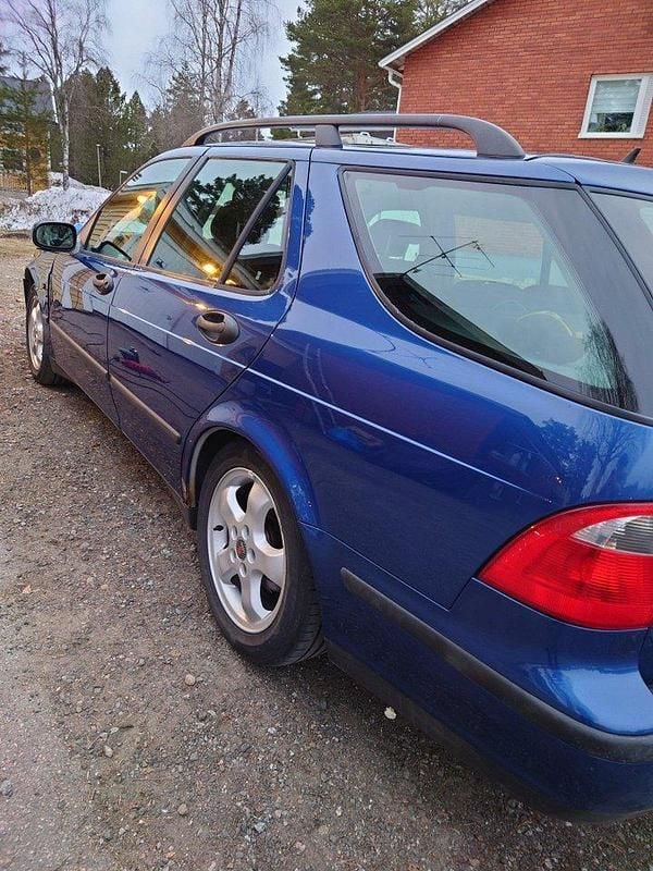 Blå Begagnad 2003 Saab 9-5 Linear Kombi | 14 000 kr (Bra pris) - Bild 1/4