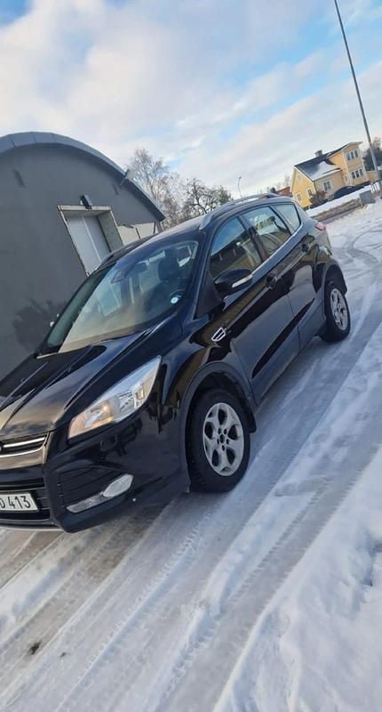 Begagnad Ford Kuga 140 HK (102 kW) 2014 SUV