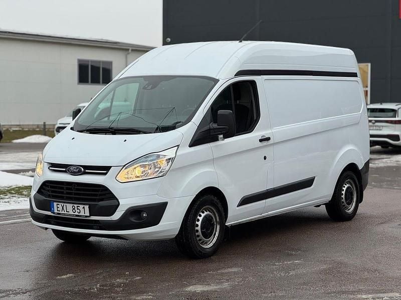 Begagnad Ford Transit Custom 125 HK (91 kW) 2015 Vit Sedan