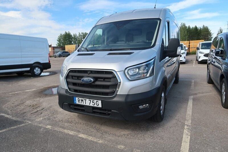 Grå Begagnad 2020 Ford Transit Trend Van | 259 000 kr (Marknadspris) - Bild 1/4