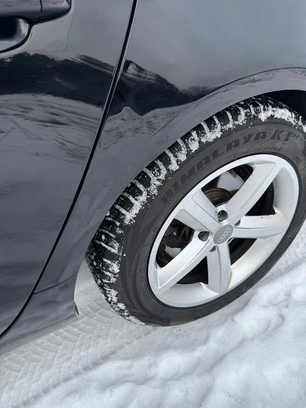 Begagnad Audi A6 204 HK (150 kW) 2013 Sapphire black Kombi