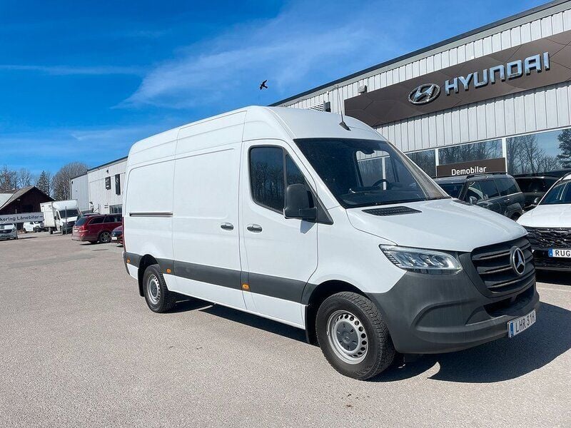 Vit Begagnad 2022 Mercedes Sprinter Van | 393 750 kr (Superpris) - Bild 1/4