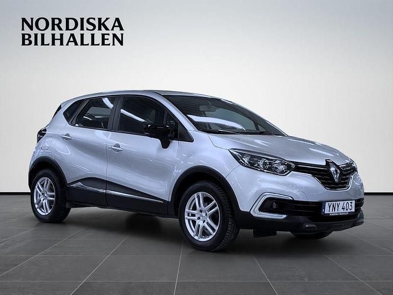 Silver Begagnad 2018 Renault Captur SUV | 119 795 kr (Marknadspris) - Bild 1/4