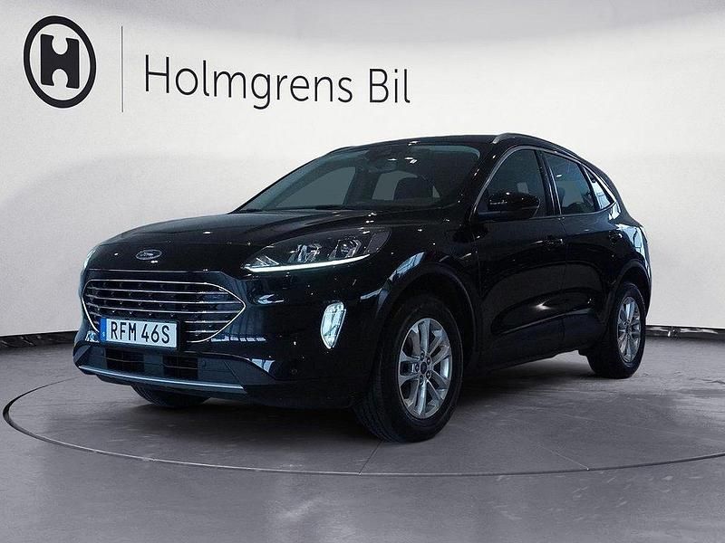 Svart Begagnad 2022 Ford Kuga Titanium SUV | 244 800 kr (Marknadspris) - Bild 1/4