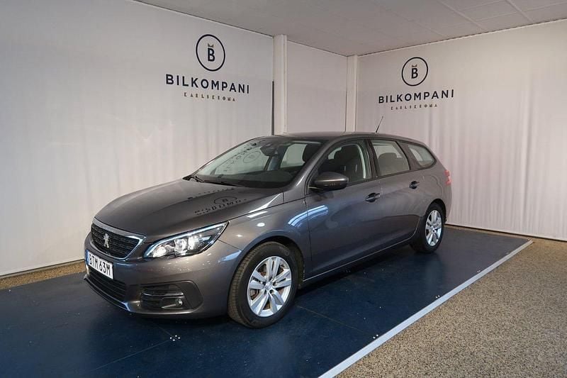 Grå Begagnad 2021 Peugeot 308 Kombi | 189 800 kr (Marknadspris) - Bild 1/4
