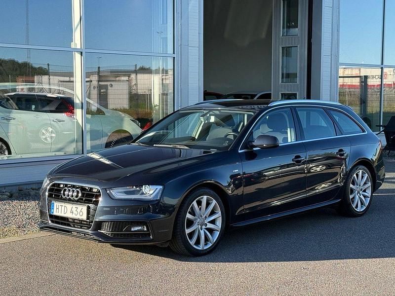 Blå Begagnad 2015 Audi A4 Sport Kombi | 148 900 kr (Marknadspris) - Bild 1/4