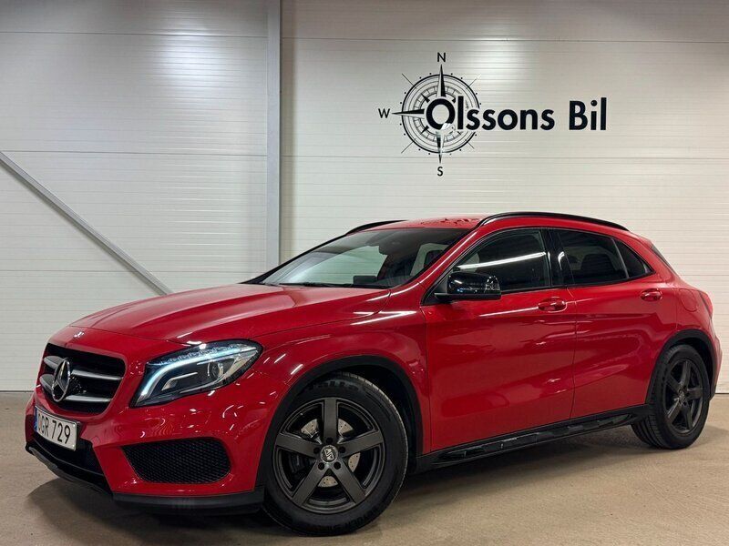 Röd Begagnad 2016 Mercedes GLA200 AMG SUV | 199 800 kr (Marknadspris) - Bild 1/4