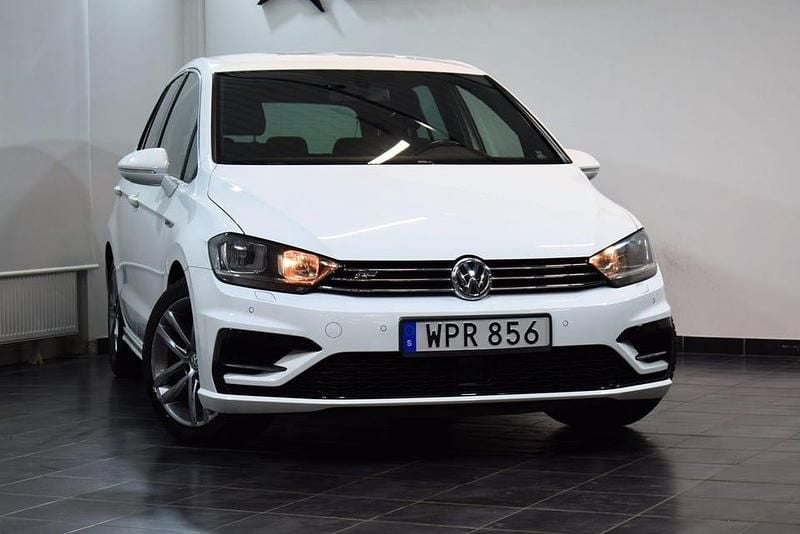 Begagnad VW Golf VII R-line 150 HK (110 kW) 2016 Vit Halvkombi