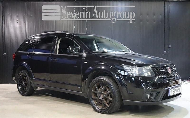 Svart Begagnad 2015 Fiat Freemont Sport SUV | 99 000 kr (Marknadspris) - Bild 1/4