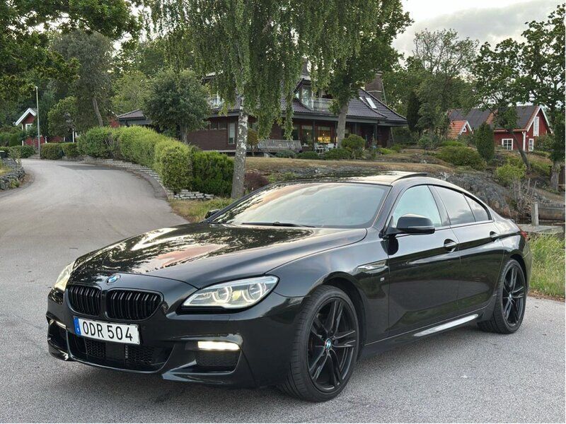 Svart Begagnad 2016 BMW 640 M Sport Sportkupé | 319 900 kr (Lite dyr) - Bild 1/4
