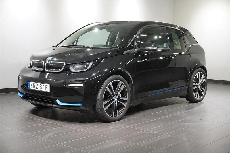 Svart Begagnad 2021 BMW i3 Comfort Edition Halvkombi | 229 400 kr (Superpris) - Bild 1/2