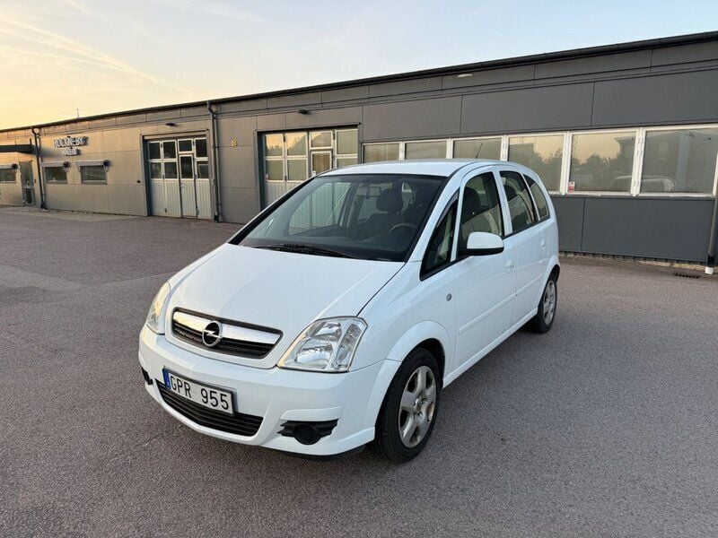 Vit Begagnad 2009 Opel Meriva Minibuss | 29 900 kr - Bild 1/4