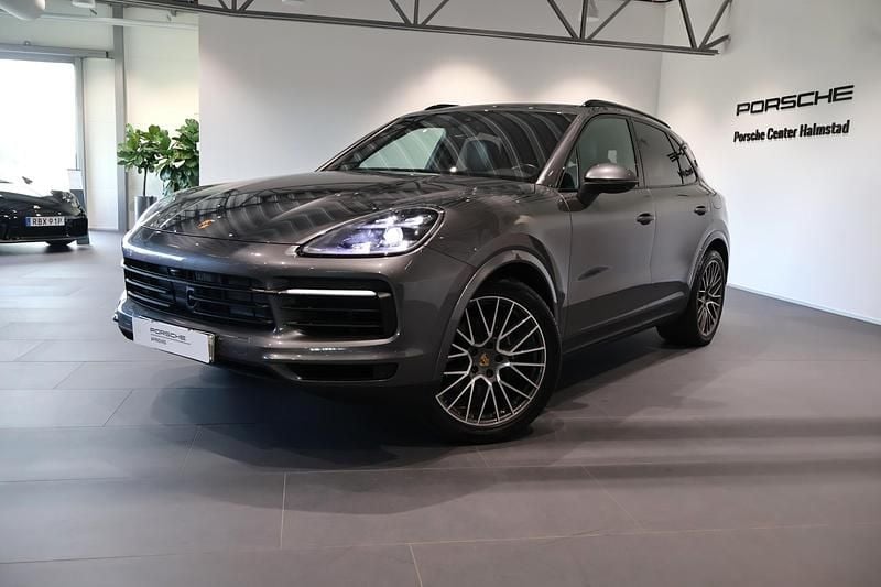 Begagnad 2020 Porsche Cayenne SUV | 695 000 kr (Marknadspris) - Bild 1/4