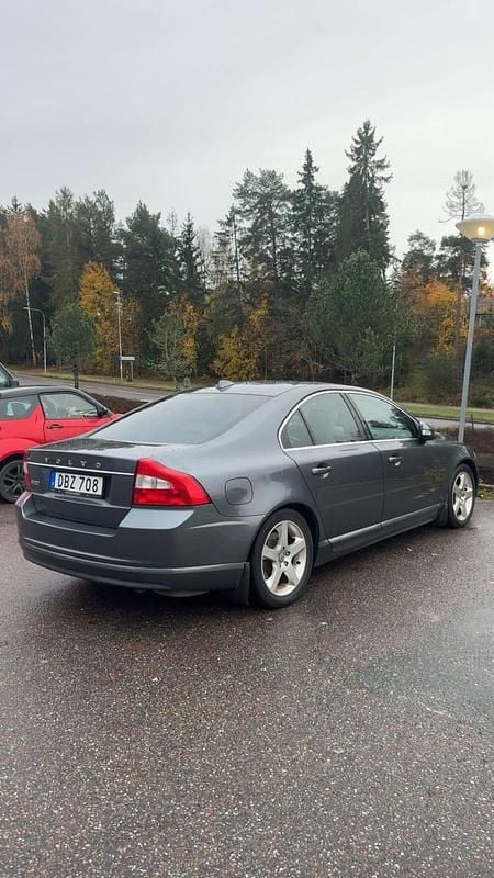 Begagnad 2007 Volvo S80 Sedan | 55 000 kr (Marknadspris) - Bild 1/4
