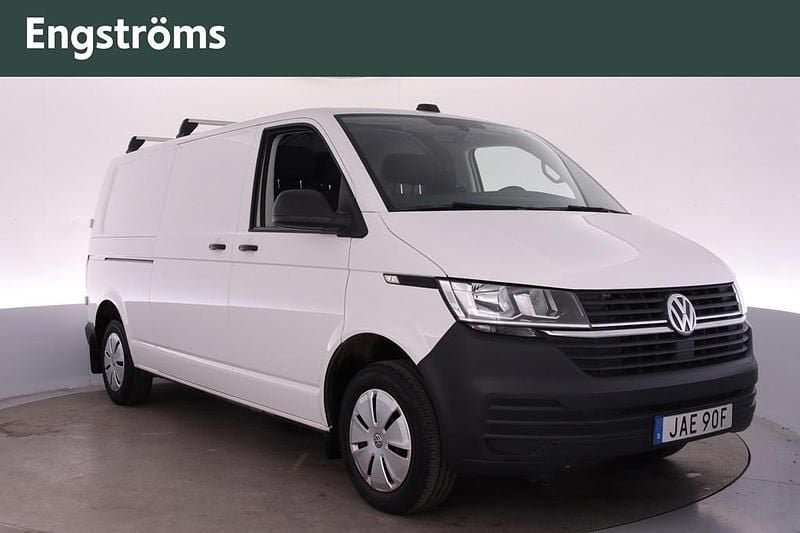 Vit Begagnad 2023 VW Transporter Van | 339 000 kr - Bild 1/4