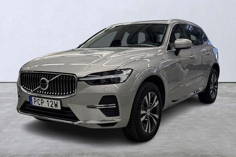 Silver Begagnad 2025 Volvo XC60 Core SUV | 519 900 kr (Marknadspris) - Bild 1/4