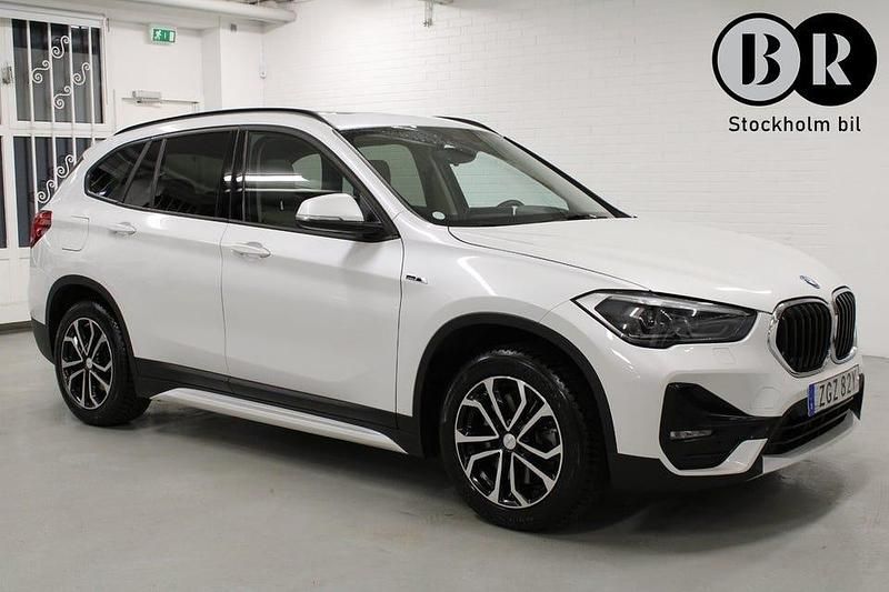 Begagnad BMW X1 Sport Line 220 HK (161 kW) 2022 Vit SUV