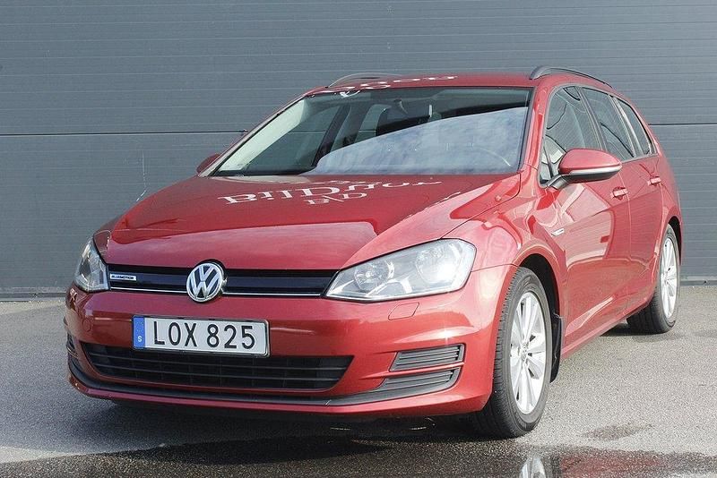 Begagnad VW Golf VII 111 HK (81 kW) 2014 Röd Kombi