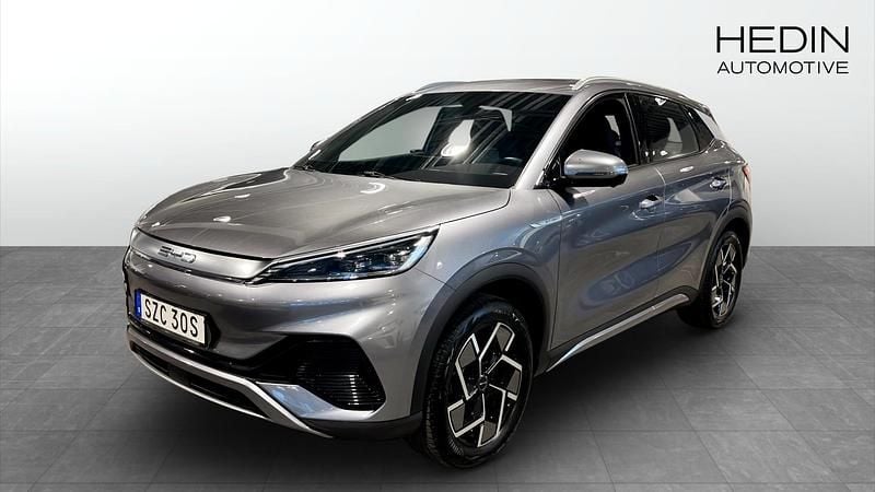 Grå Begagnad 2022 BYD Atto 3 Design SUV | 279 900 kr (Marknadspris) - Bild 1/4