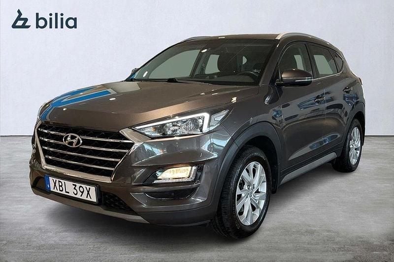 Mörkgrå Begagnad 2019 Hyundai Tucson SUV | 239 900 kr (Marknadspris) - Bild 1/4