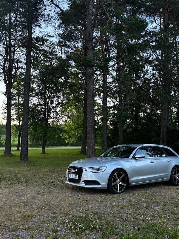 Silver Begagnad 2012 Audi A6 Ambition Kombi | 95 000 kr (Bra pris) - Bild 1/4