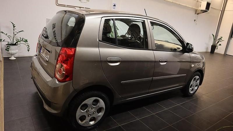 Begagnad Kia Picanto EX 65 HK (47 kW) 2010 Grå Halvkombi