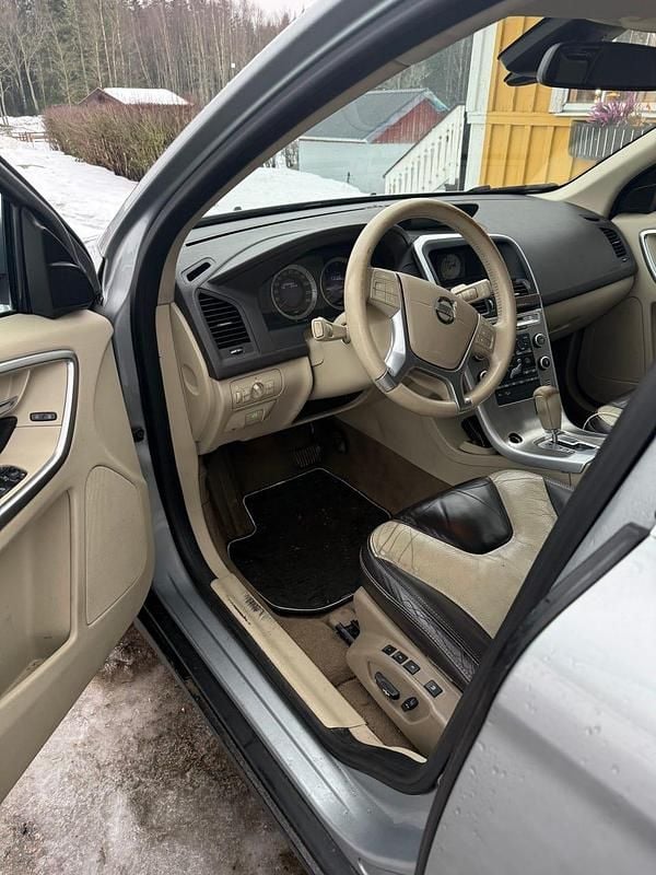 Begagnad Volvo XC60 163 HK (119 kW) 2010 SUV