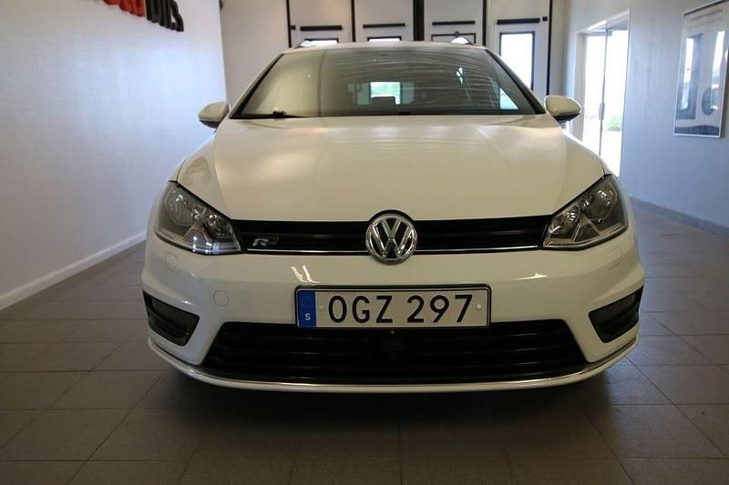 Begagnad VW Golf VII GT 150 HK (110 kW) 2016 Vit Kombi