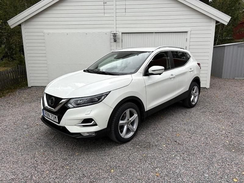 Vit Begagnad 2019 Nissan Qashqai Tekna SUV | 184 000 kr (Marknadspris) - Bild 1/4