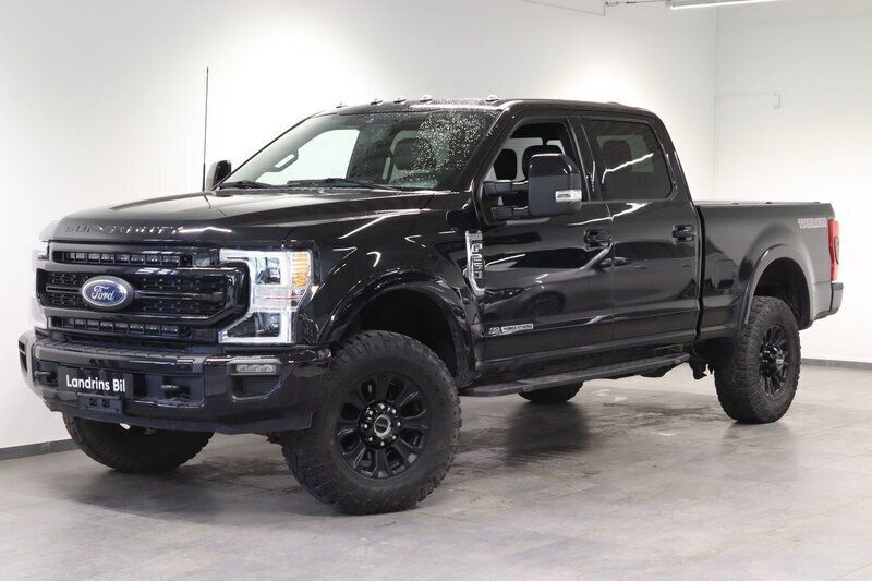 Svart Begagnad 2022 Ford F250 Lariat Van | 1 211 250 kr - Bild 1/4