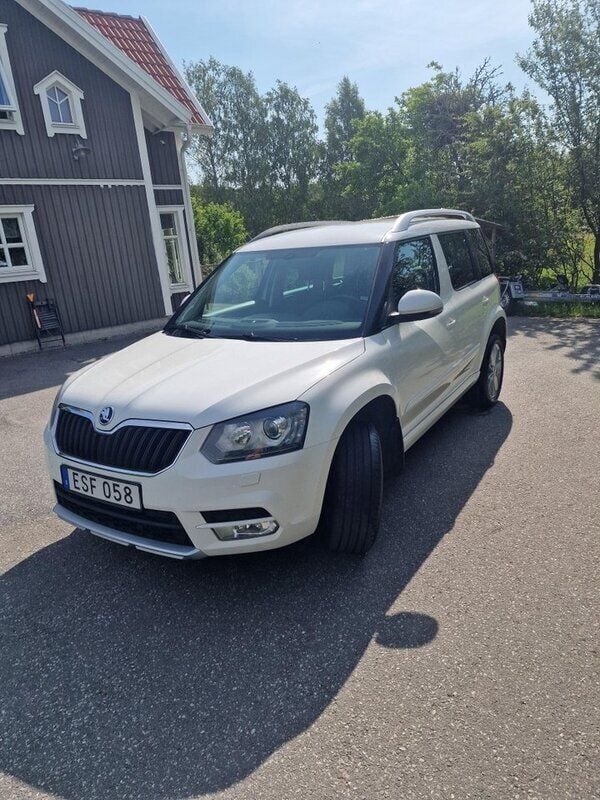 Vit Begagnad 2015 Skoda Yeti SUV | 90 000 kr (Superpris) - Bild 1/4