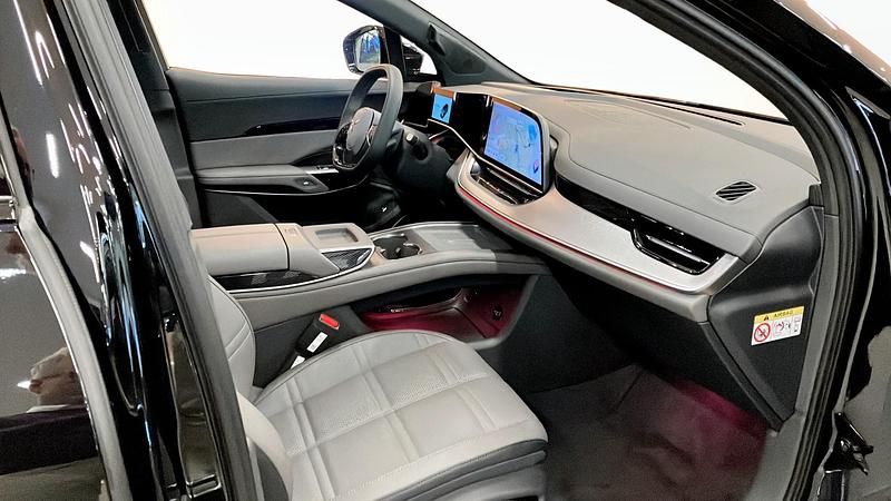 Ny Hongqi EHS7 253 kW (344 HK) 2025 Svart (black) SUV