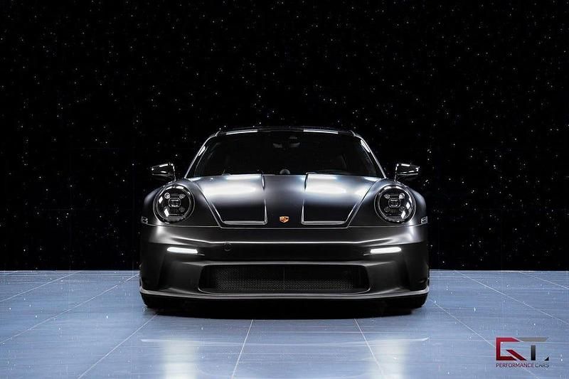 Begagnad Porsche 992 510 HK (375 kW) 2022 Gentian blue metallic