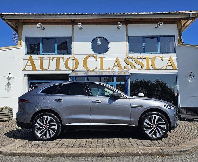 Grå metallic Begagnad 2021 Jaguar F-Pace SUV | 625 000 kr - Bild 1/4