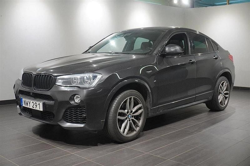 Grå Begagnad 2017 BMW X4 M Sport SUV | 299 800 kr (Marknadspris) - Bild 1/2
